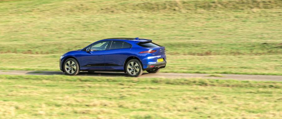  Jaguar I-Pace EV400 AWD S 2018 года  (UK) (фото 20 из 40)